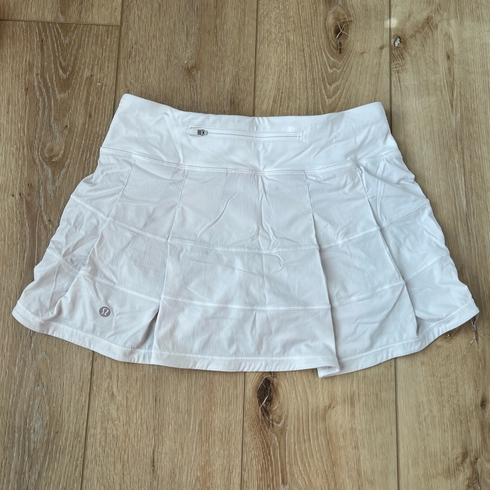 White lululemon skirt